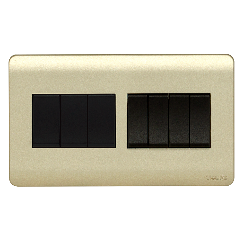 SCINTILLA 16Amp. 7Gang 2Way Switch B/Matte with Gld/Matte Surround