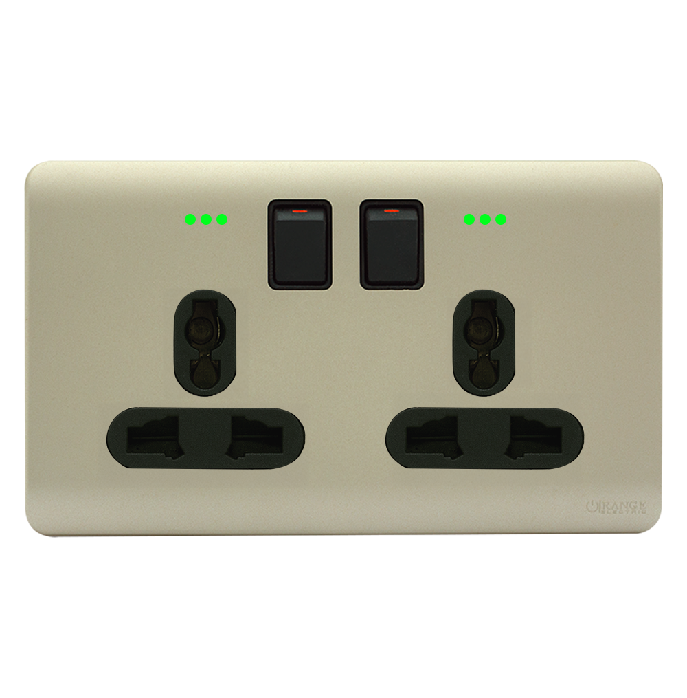 SCINTILLA 13Amp. Twin Multi Switched Socket Outlet with Indicator B/Matte with Gld/Matte Surround