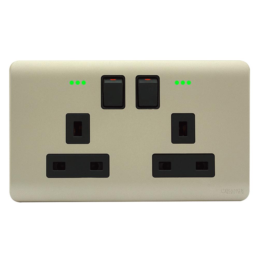 SCINTILLA 13Amp. Twin Switched Socket Outlet with Indicator B/Matte with Gld/Matte Surround