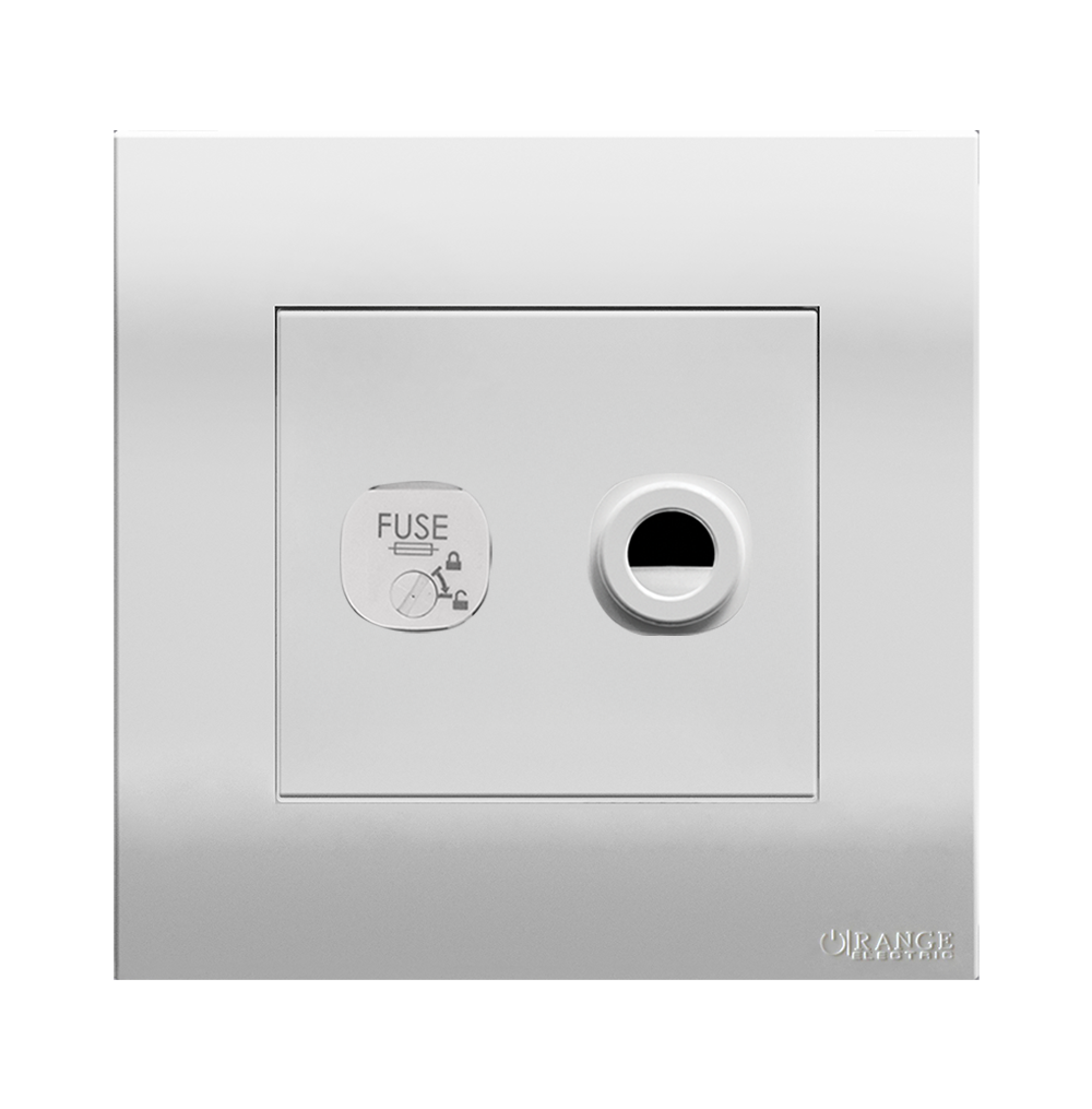 AKOYA 13Amp Fused Flex Outlet White with White Surround