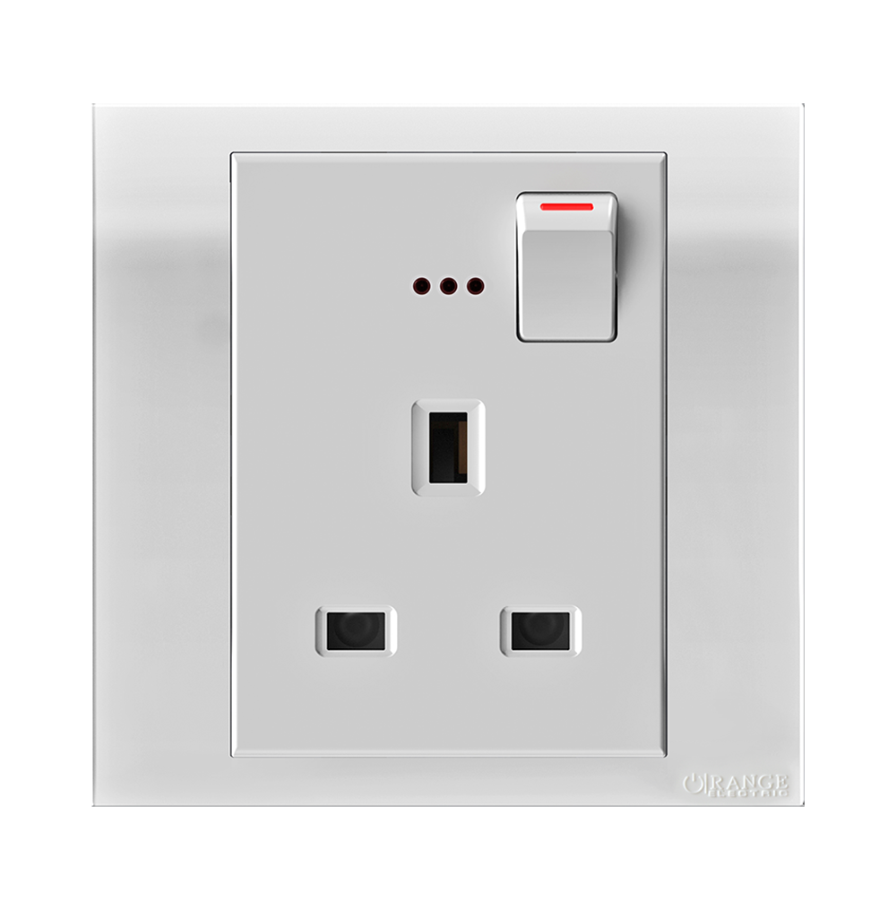 AKOYA 13Amp. Single Switched Socket Outlet with Indicator White with White Surround