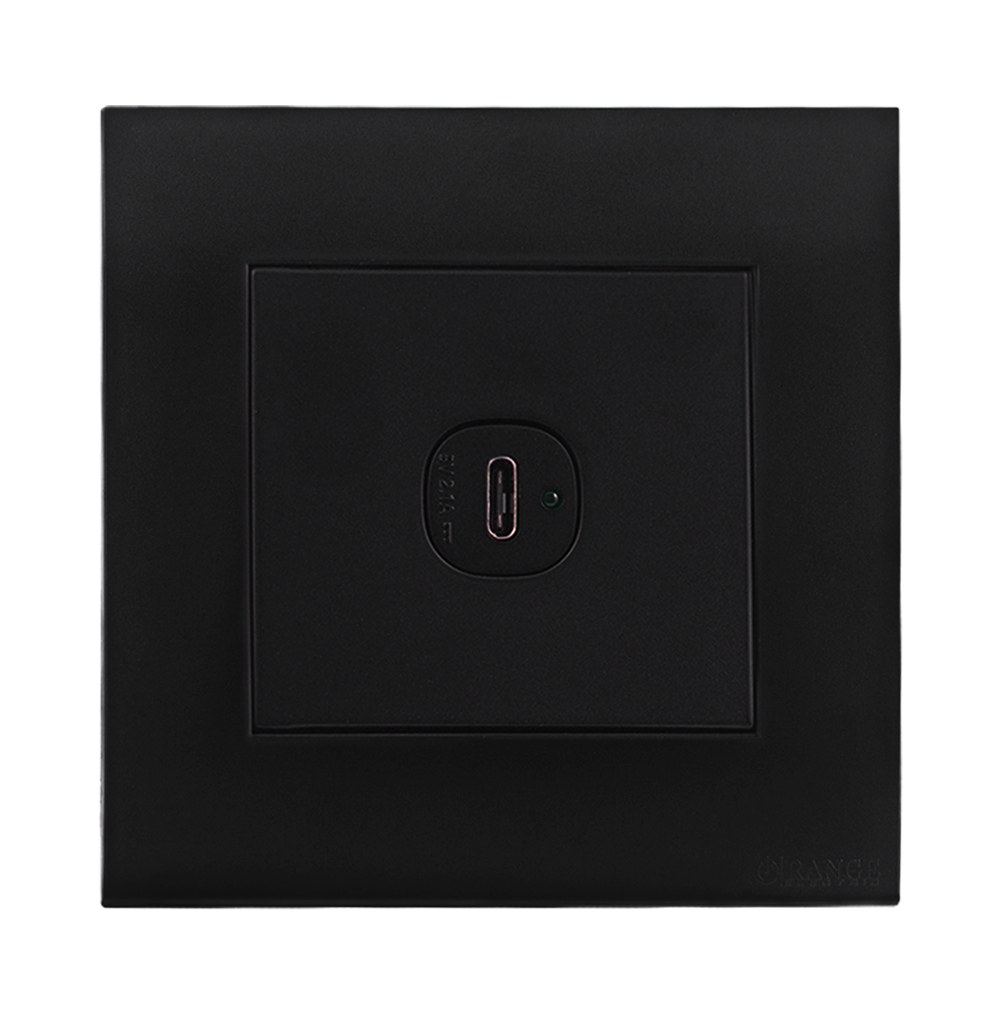 AKOYA 2.1Amp. 1Gang Type-C USB Charger Outlet B/Matte with B/Matte Surround