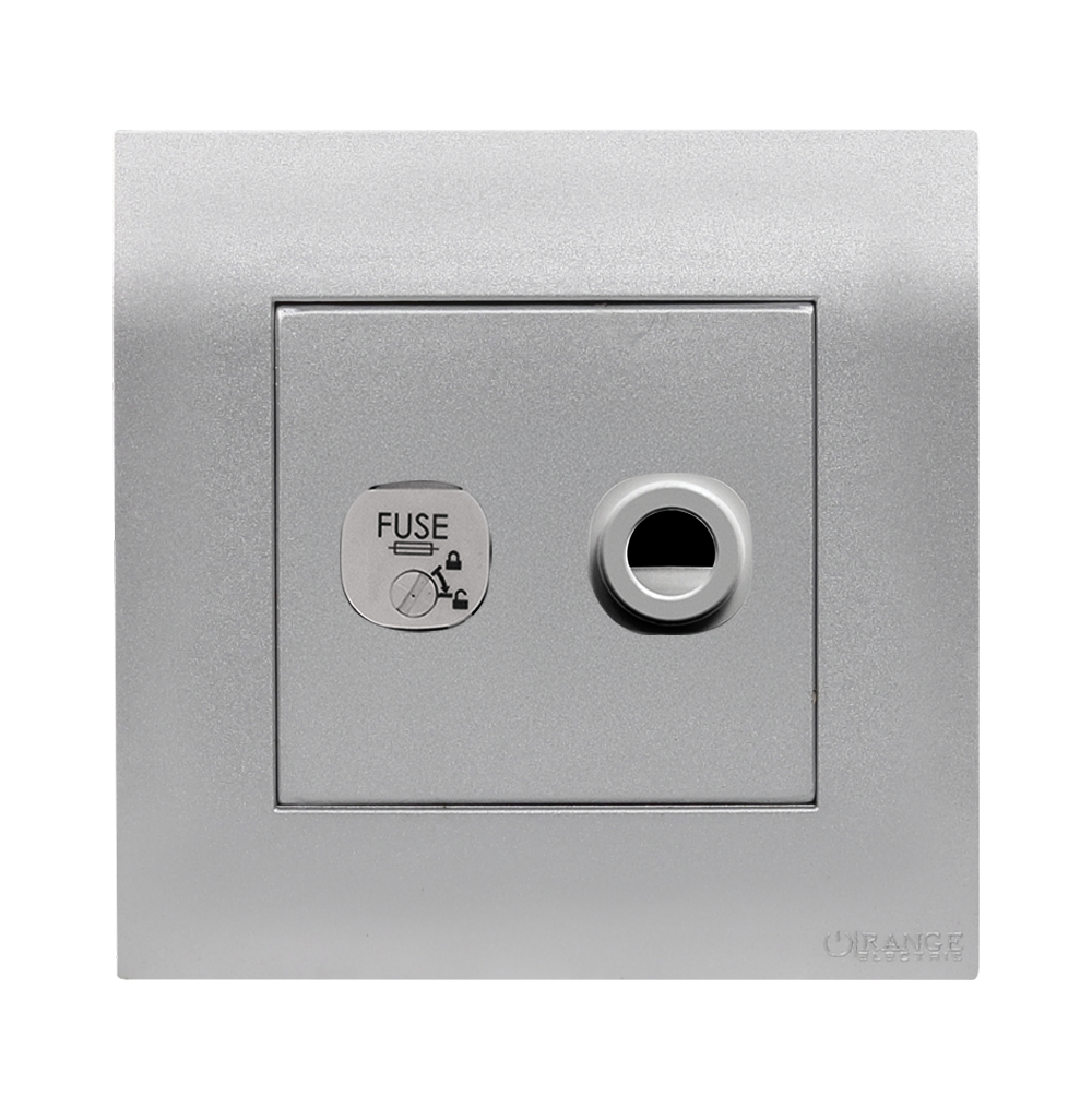 AKOYA 13Amp Fused Flex Outlet S/Matte with S/Matte Surround