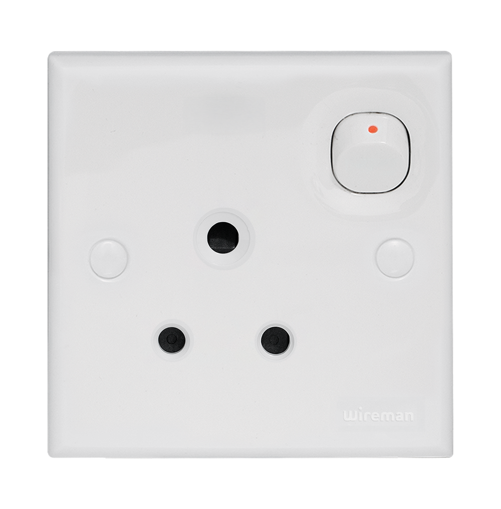 CLASSIC 5Amp. Switched Socket Outlet