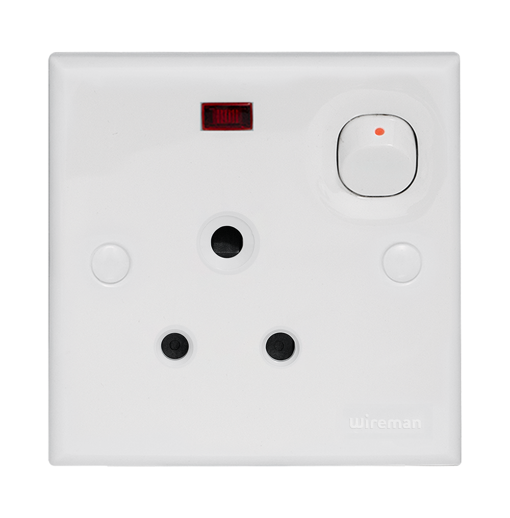 CLASSIC 5Amp. Switched Socket Outlet with Neon